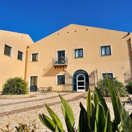 Hotel Baglio Dello Zingaro 4*